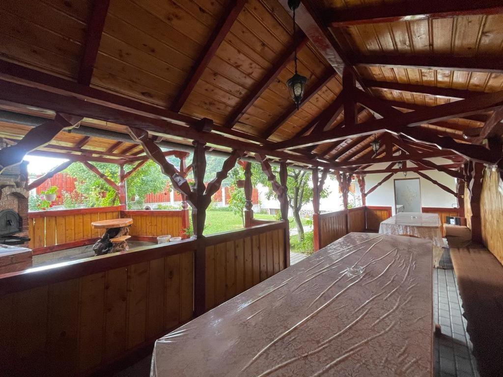 Pensiunea Vătafu Gura Râului Exterior foto