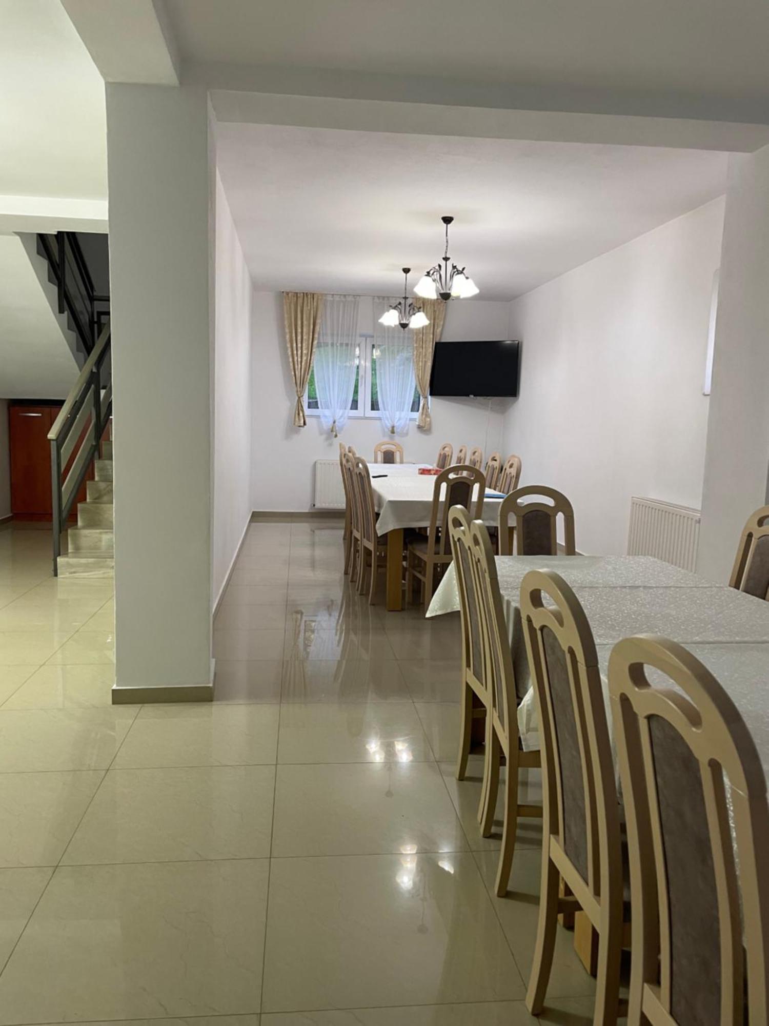 Pensiunea Vătafu Gura Râului Exterior foto